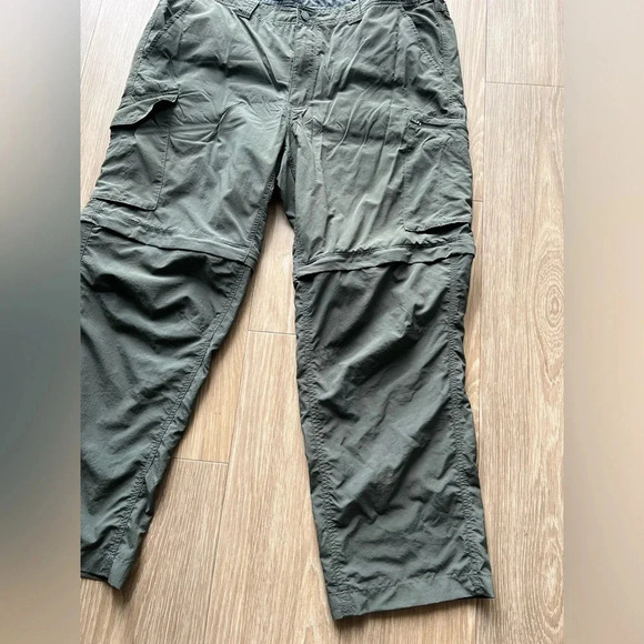 Columbia Pants Men 42x30 Green Convertible Zip Off Leg Omni Shade Sun Protection - Picture 2 of 6